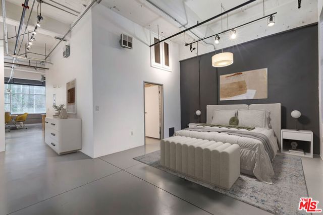 1130 S Flower Street 208, Los Angeles, CA 90015