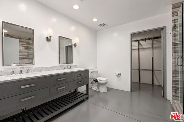 1130 S Flower Street 208, Los Angeles, CA 90015