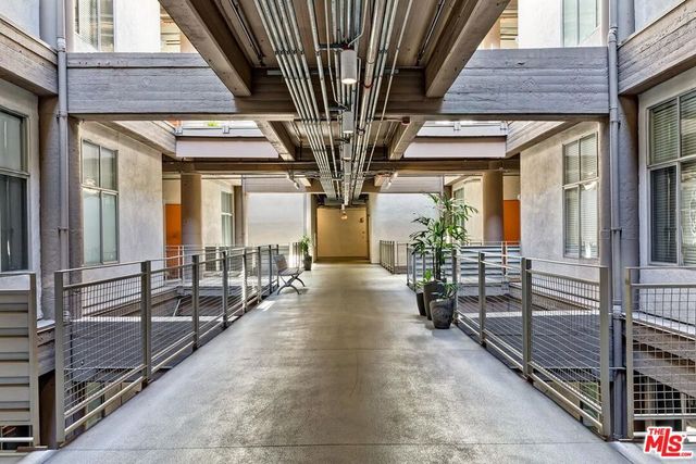 1130 S Flower Street 208, Los Angeles, CA 90015