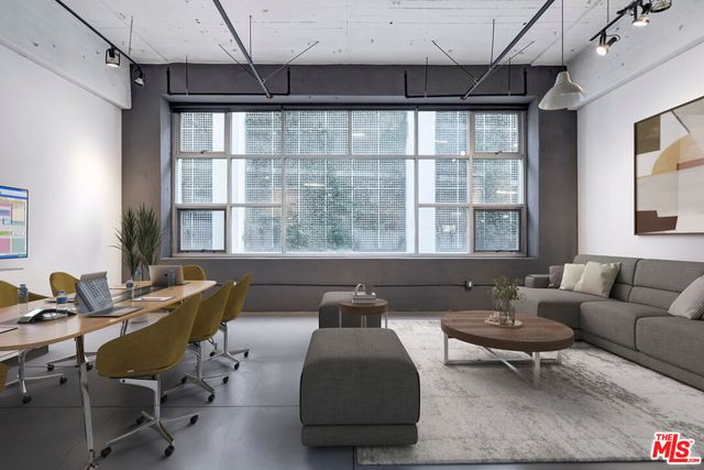 1130 S Flower Street 208, Los Angeles, CA 90015