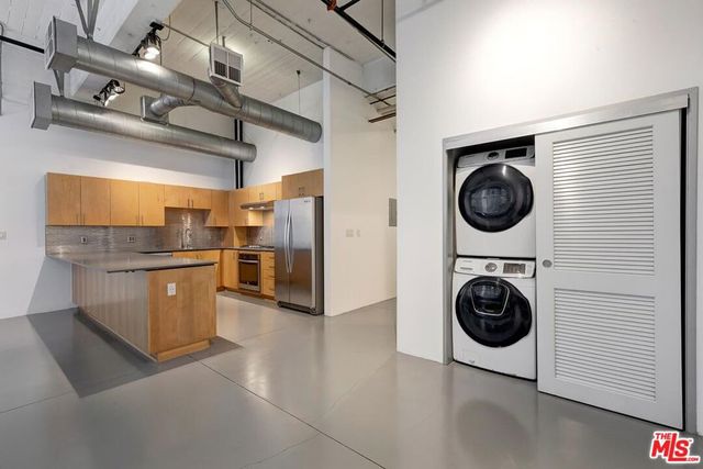 1130 S Flower Street 208, Los Angeles, CA 90015