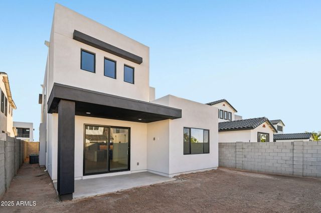 10442 E UPTON Avenue, Mesa, AZ 85212