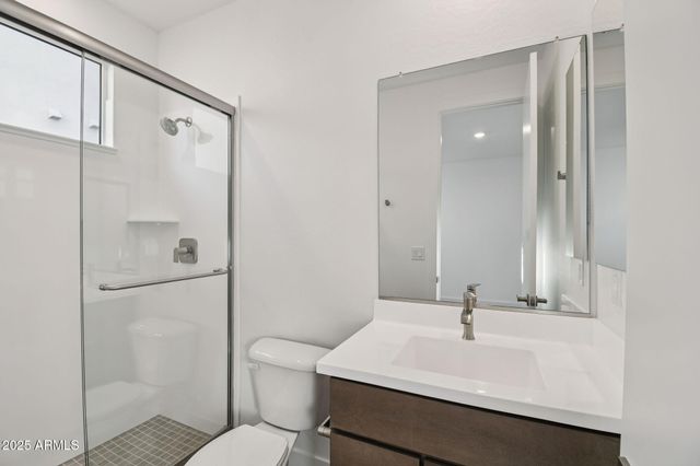 10442 E UPTON Avenue, Mesa, AZ 85212