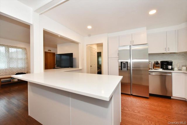 95 Jenkins Avenue, North Babylon, NY 11703