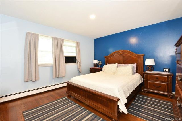 95 Jenkins Avenue, North Babylon, NY 11703