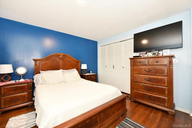 95 Jenkins Avenue, North Babylon, NY 11703