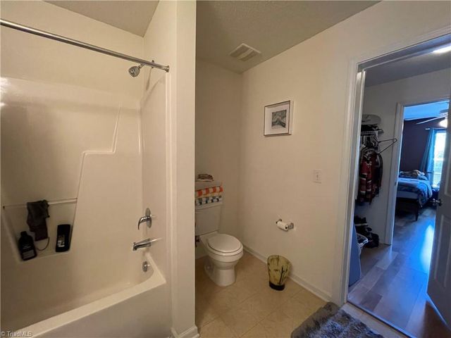 1920 Crest Hollow Drive, Winston-salem, NC 27127