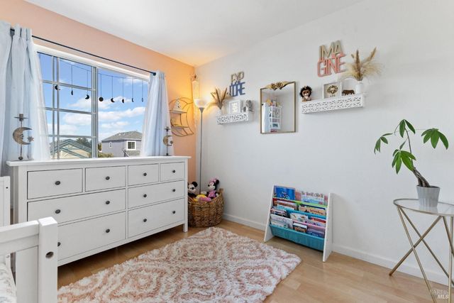 706 Powderhorn Ave, Santa Rosa, CA 95407