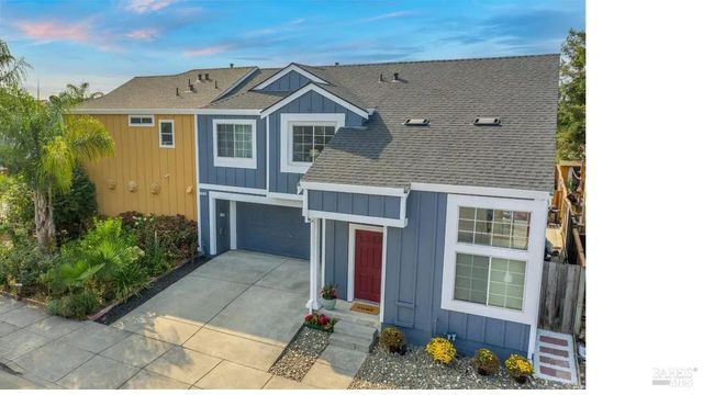 706 Powderhorn Ave, Santa Rosa, CA 95407