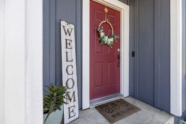 706 Powderhorn Ave, Santa Rosa, CA 95407
