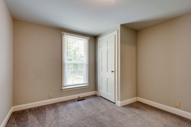 1801 Elizabeth Rd, Nashville, TN 37218