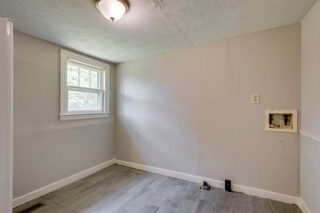 1801 Elizabeth Rd, Nashville, TN 37218