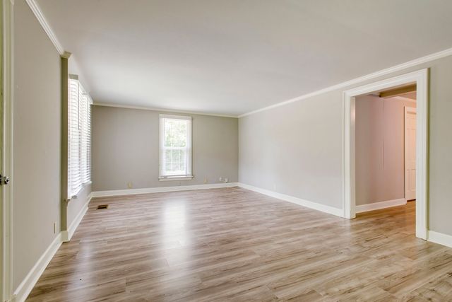 1801 Elizabeth Rd, Nashville, TN 37218