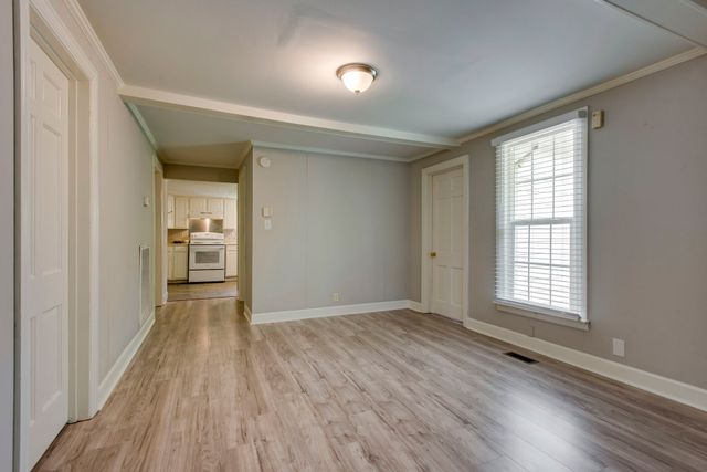 1801 Elizabeth Rd, Nashville, TN 37218