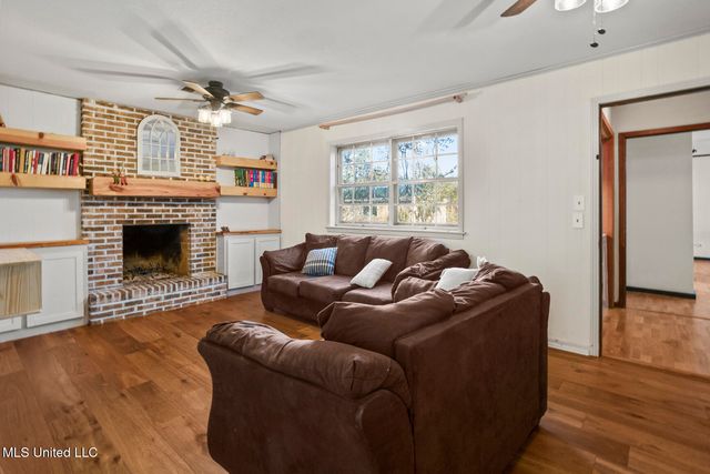 1405 Riverwood Drive, Jackson, MS 39211