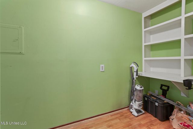 1405 Riverwood Drive, Jackson, MS 39211