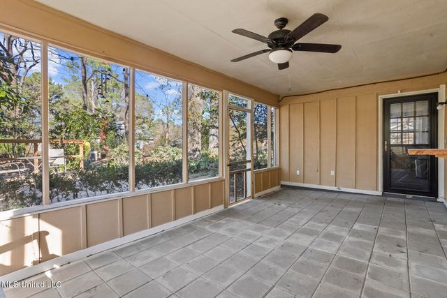 1405 Riverwood Drive, Jackson, MS 39211