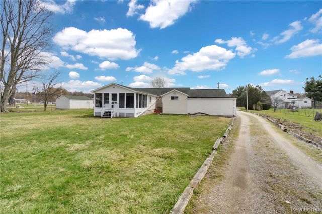 5428 Gratiot Avenue, St. Clair Township, MI 48079