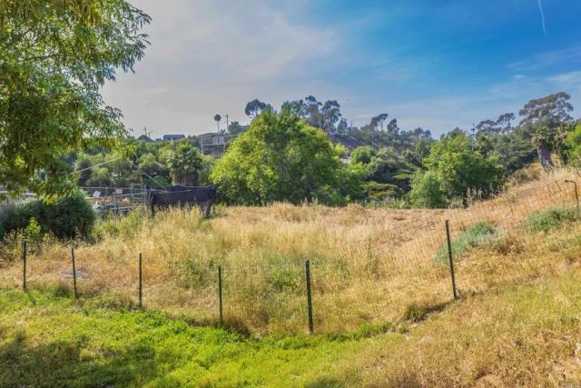 2319 Ridgeway Drive, National City, CA 91950