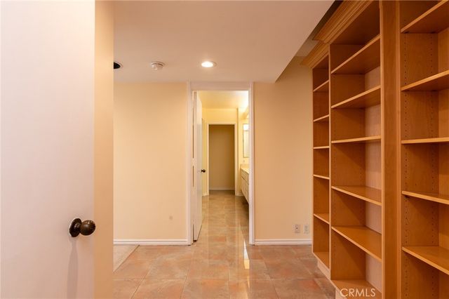 222 Monterey Road 805, Glendale, CA 91206