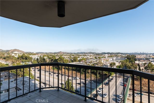 222 Monterey Road 805, Glendale, CA 91206