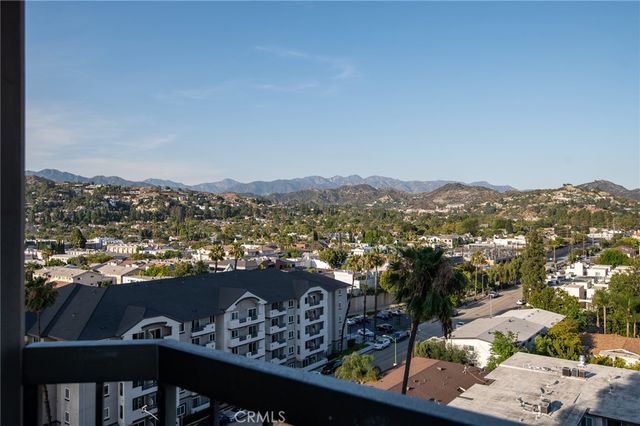 222 Monterey Road 805, Glendale, CA 91206