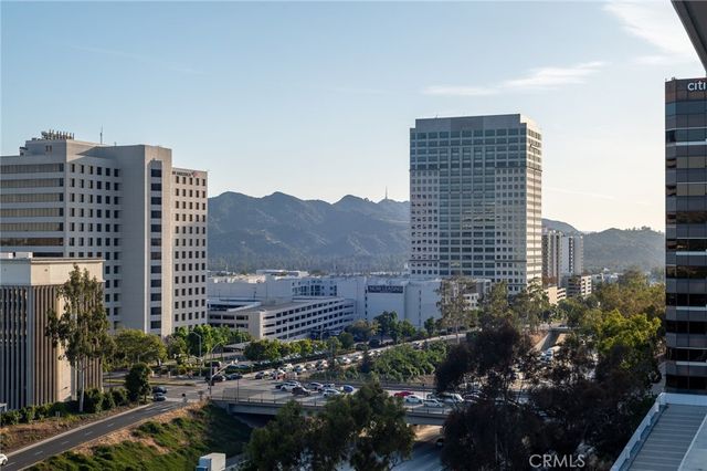 222 Monterey Road 805, Glendale, CA 91206