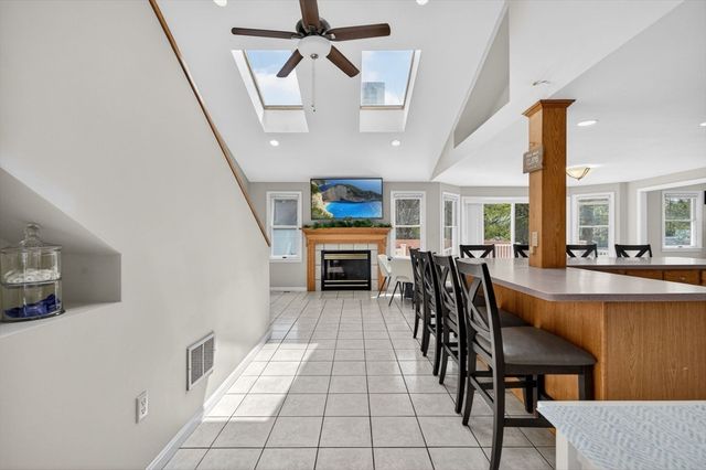 40 Anthony Rd., Tewksbury, MA 01876