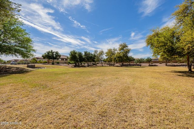 8010 W BELMONT Avenue, Glendale, AZ 85303