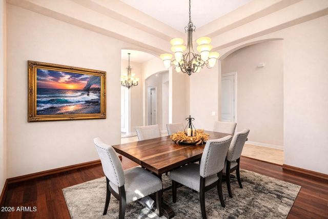 8010 W BELMONT Avenue, Glendale, AZ 85303