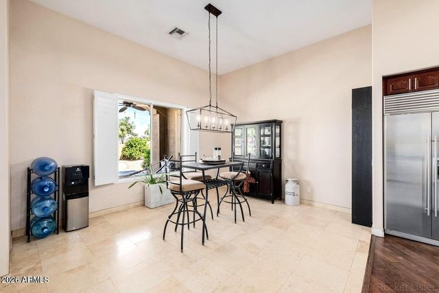 8010 W BELMONT Avenue, Glendale, AZ 85303