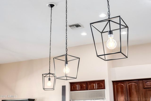 8010 W BELMONT Avenue, Glendale, AZ 85303