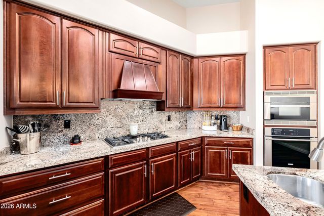 8010 W BELMONT Avenue, Glendale, AZ 85303