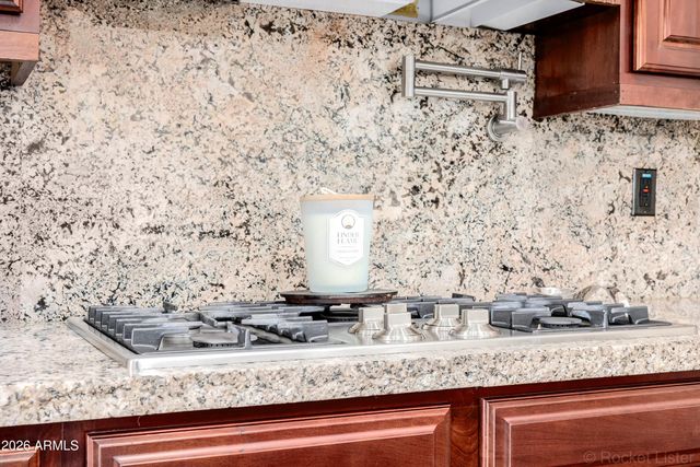 8010 W BELMONT Avenue, Glendale, AZ 85303