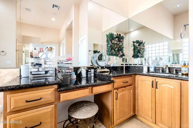 8010 W BELMONT Avenue, Glendale, AZ 85303