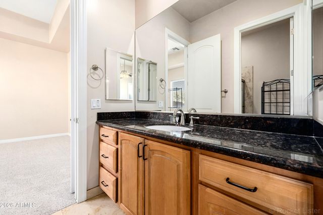 8010 W BELMONT Avenue, Glendale, AZ 85303