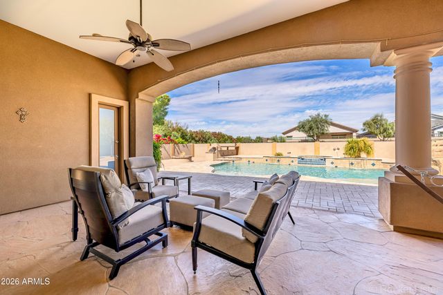 8010 W BELMONT Avenue, Glendale, AZ 85303