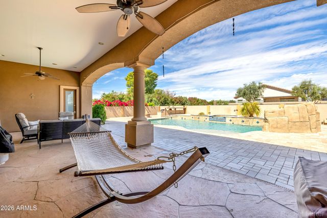 8010 W BELMONT Avenue, Glendale, AZ 85303