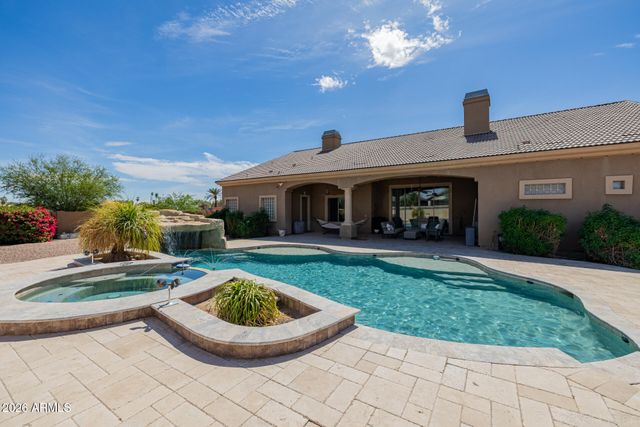 8010 W BELMONT Avenue, Glendale, AZ 85303