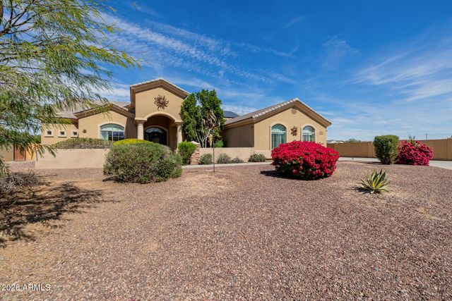 8010 W BELMONT Avenue, Glendale, AZ 85303