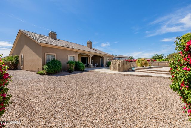 8010 W BELMONT Avenue, Glendale, AZ 85303