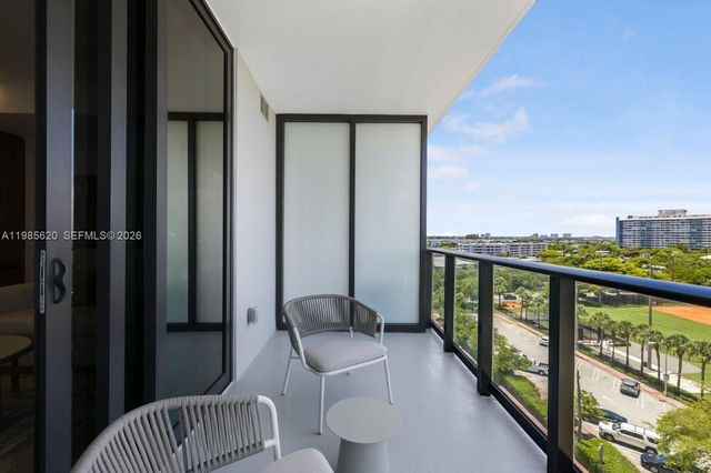 580 72nd Street 613, Miami Beach, FL 33141