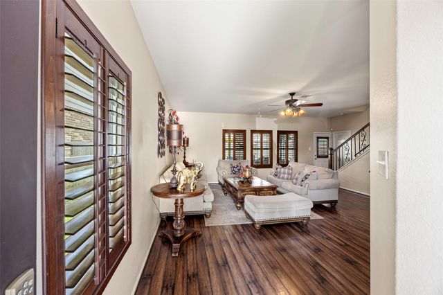 8119 Oat Meadow Trail, Houston, TX 77049