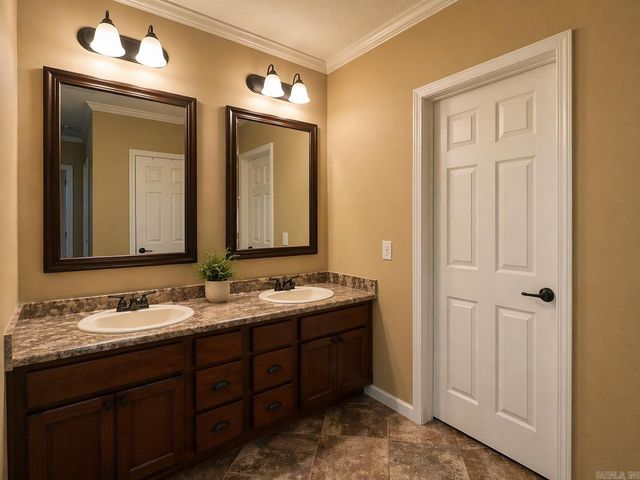134 Ouachita 594, Camden, AR 71701