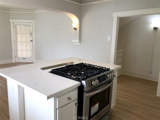 920 N Park, Long Beach, CA 90813