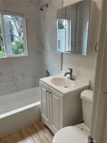 920 N Park, Long Beach, CA 90813