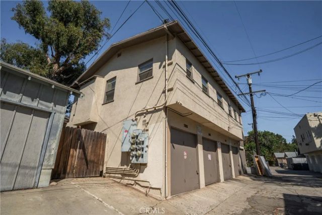 920 N Park, Long Beach, CA 90813
