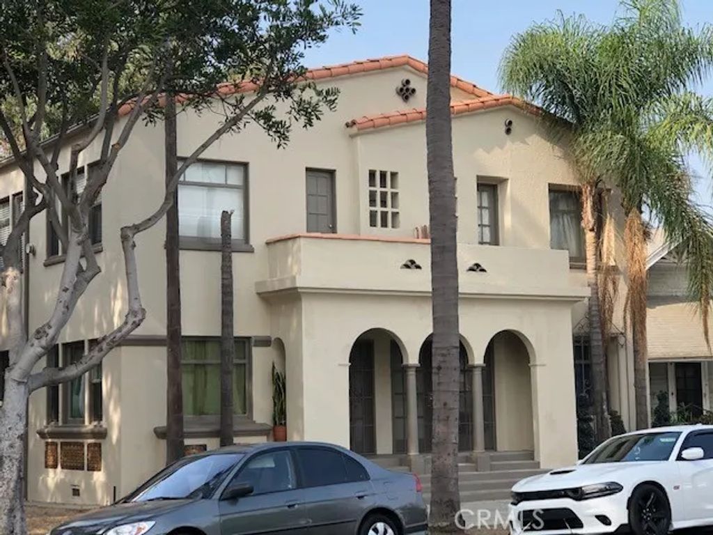 920 N Park, Long Beach, CA 90813