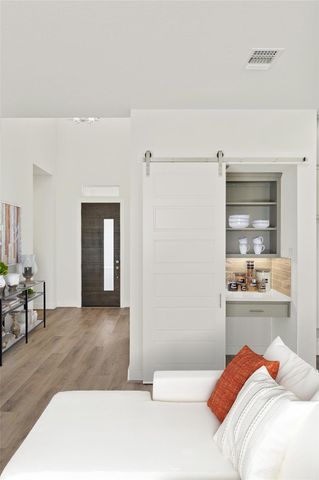 601 Gunison DR, Lakeway, TX 78738