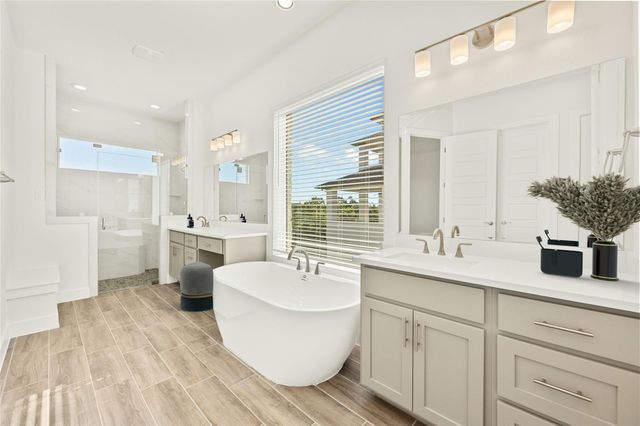 601 Gunison DR, Lakeway, TX 78738